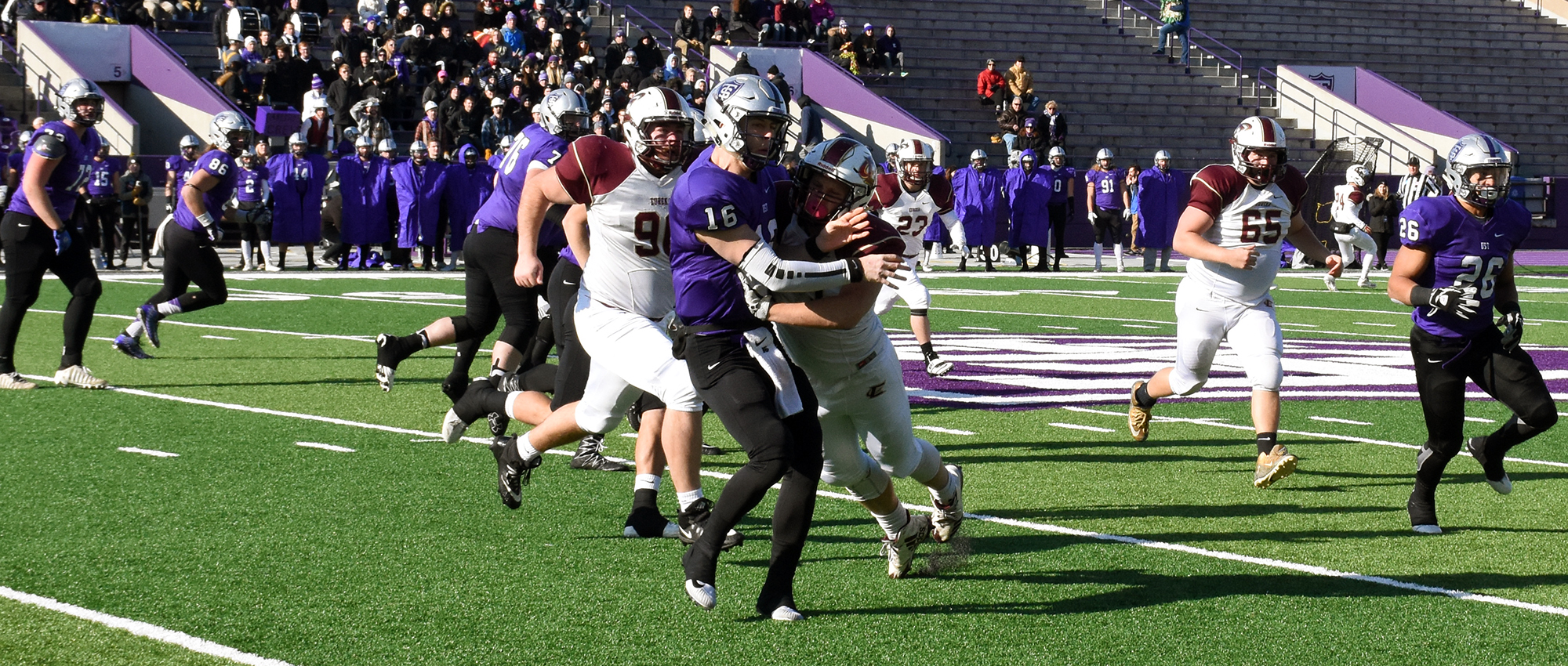 St. Thomas Ousts Eureka From NCAA Playoffs, 47-8