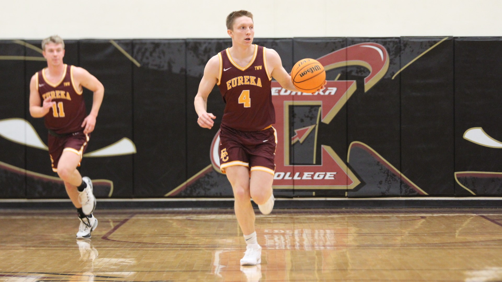 Carter and Brown Combine for 35 in Big Win Over Principia, 64-49.