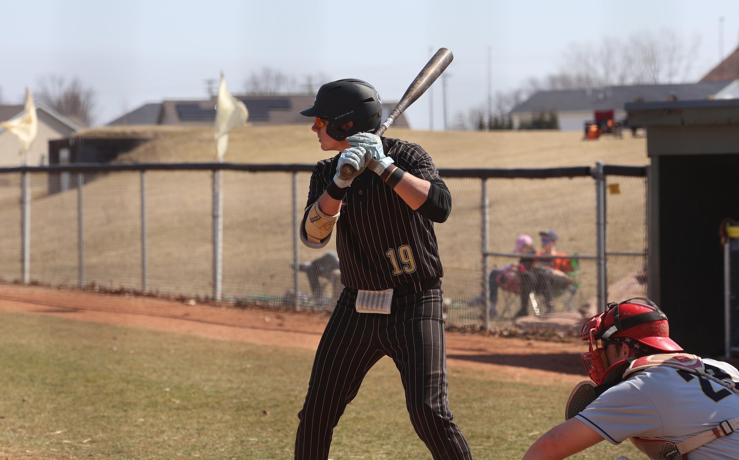 Red Devils Rally to Sweep Maranatha Baptist in Doubleheader