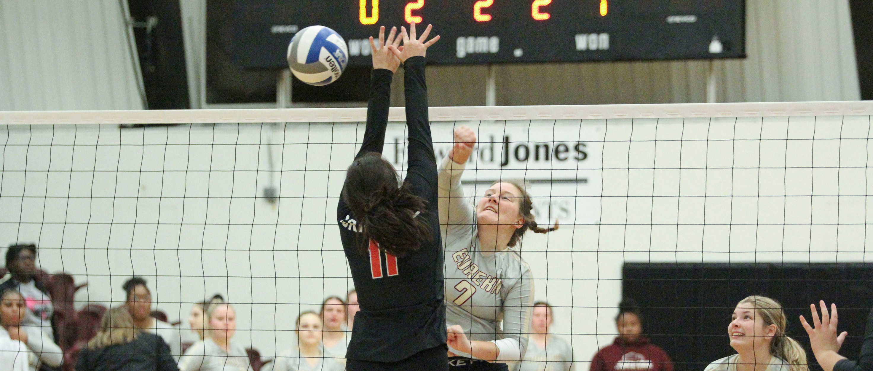 Eureka Keeps it Close, Falls to Grinnell, 3-0