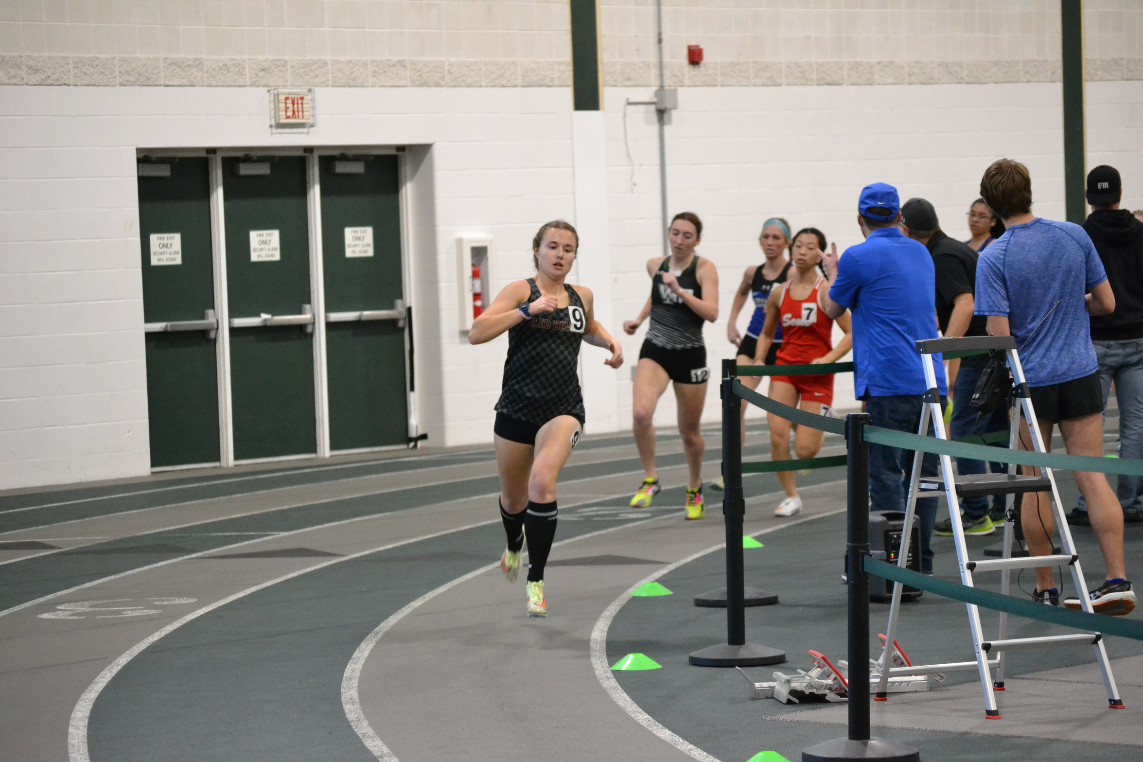 Red Devil Women Place 5th and Men Set 5 PRs at SLIAC Indoor Championship